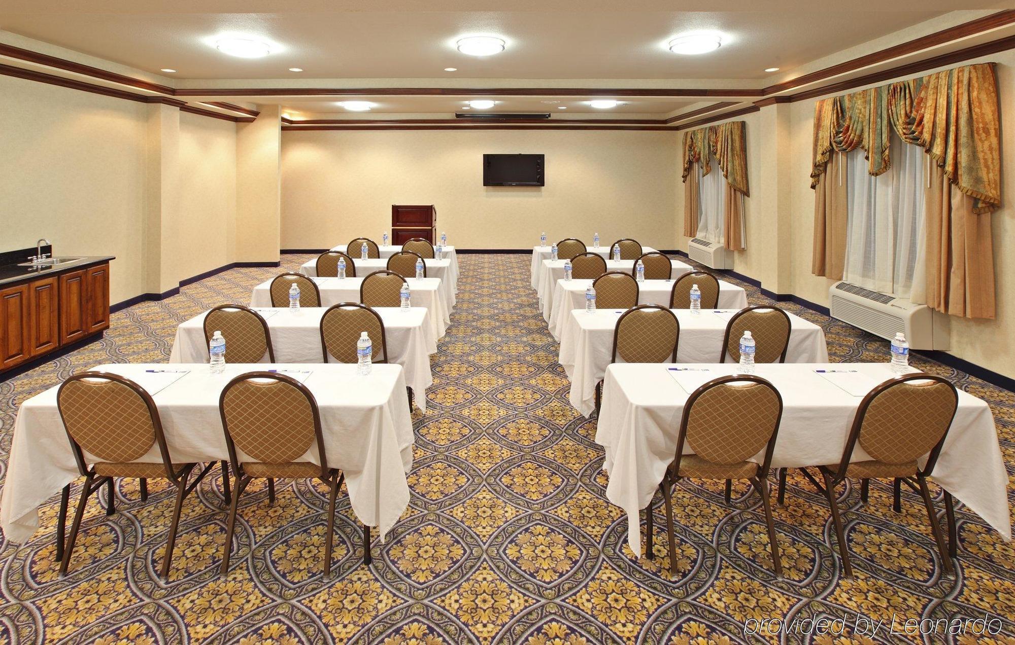 Holiday Inn Express Hotel & Suites Sherman Highway 75 By Ihg Konforlar fotoğraf