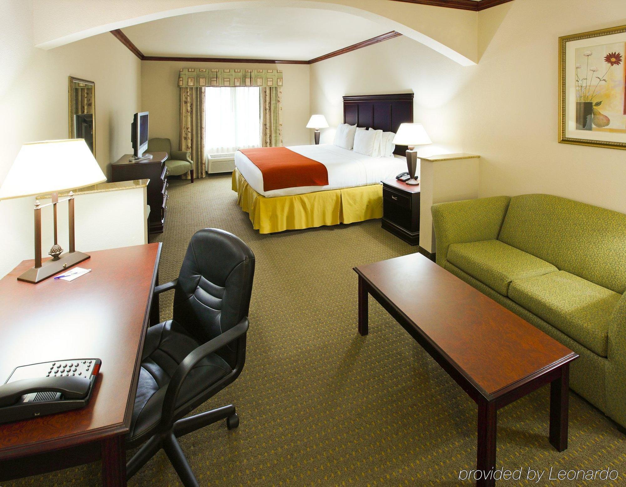 Holiday Inn Express Hotel & Suites Sherman Highway 75 By Ihg Dış mekan fotoğraf