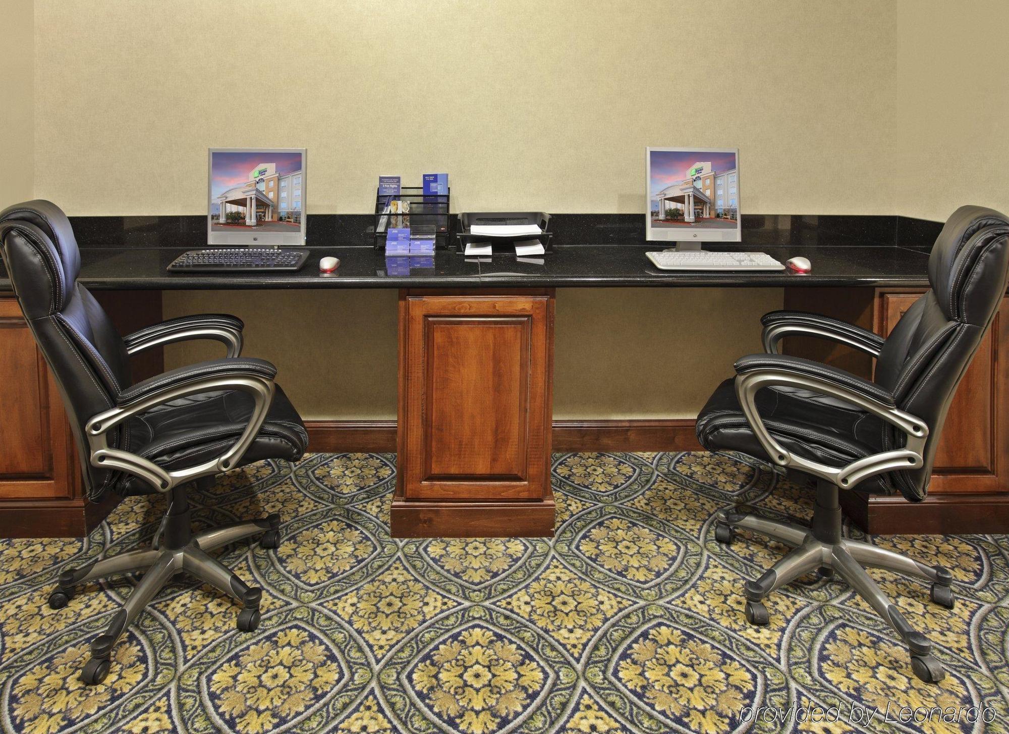 Holiday Inn Express Hotel & Suites Sherman Highway 75 By Ihg Konforlar fotoğraf