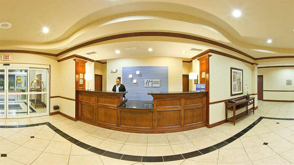 Holiday Inn Express Hotel & Suites Sherman Highway 75 By Ihg Dış mekan fotoğraf