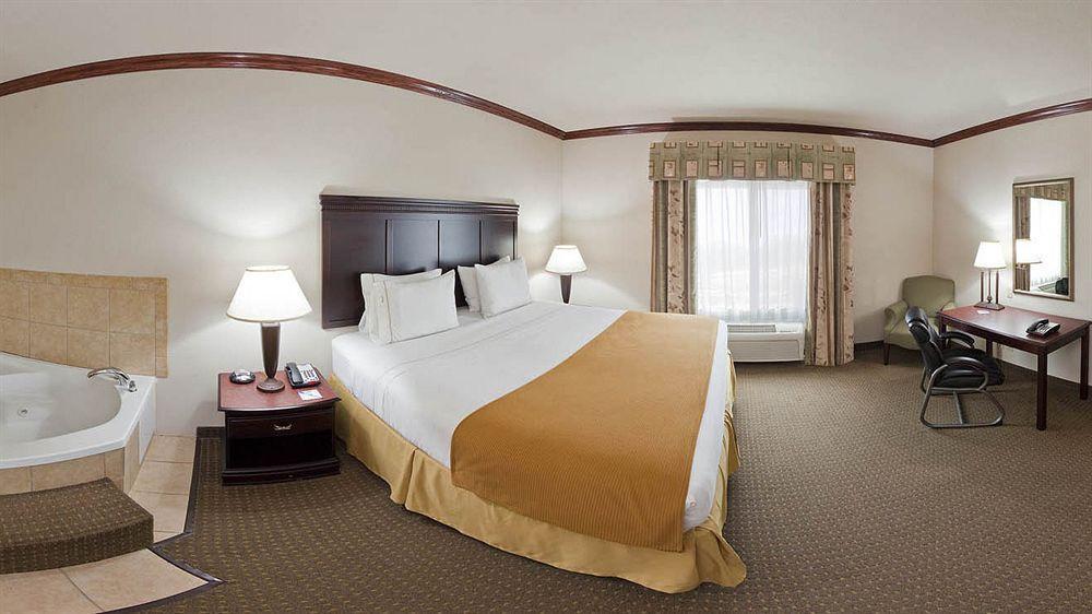 Holiday Inn Express Hotel & Suites Sherman Highway 75 By Ihg Dış mekan fotoğraf