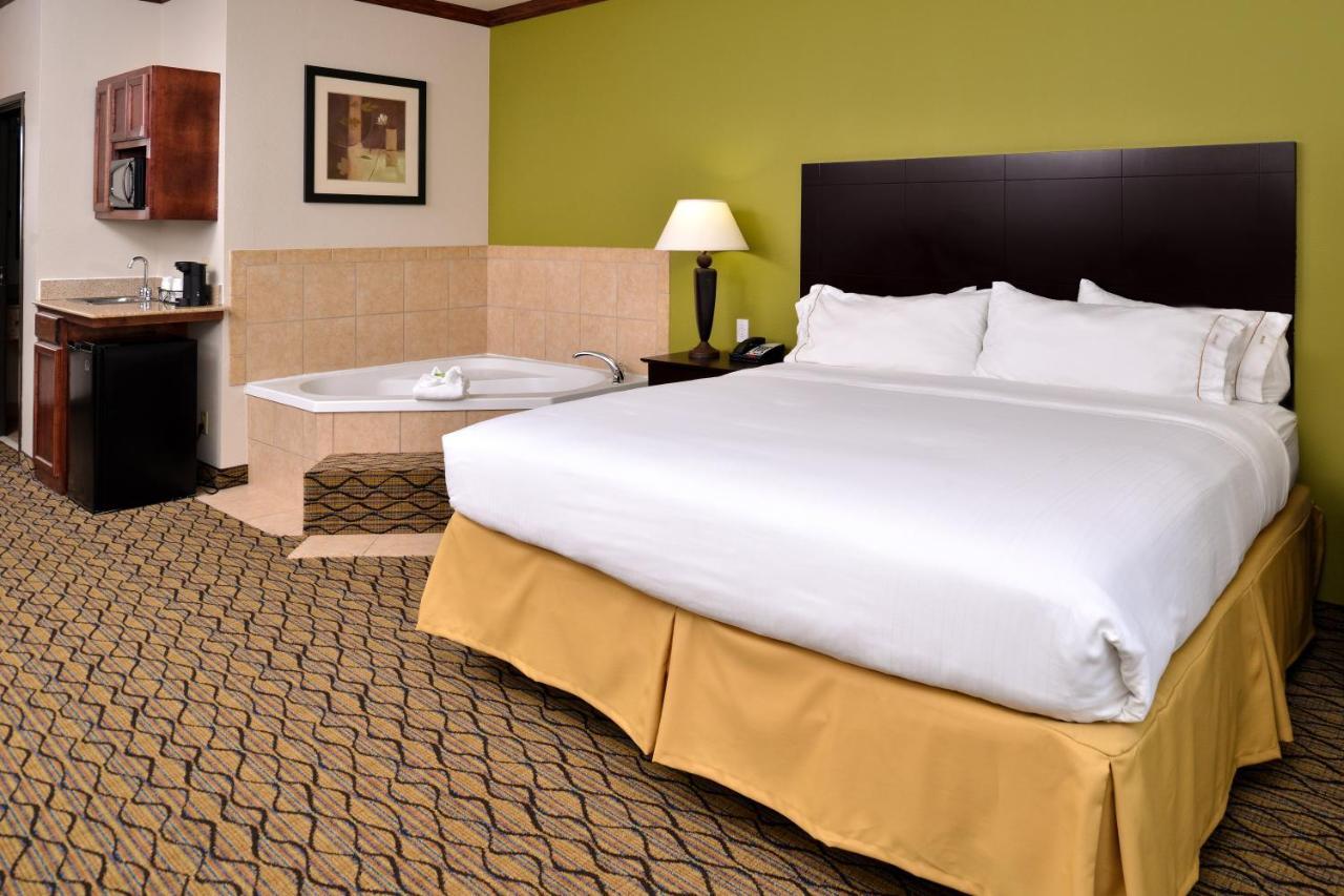 Holiday Inn Express Hotel & Suites Sherman Highway 75 By Ihg Dış mekan fotoğraf